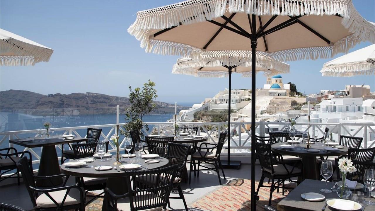 SANTORINI FOODIE RESTAURANT GUIDE